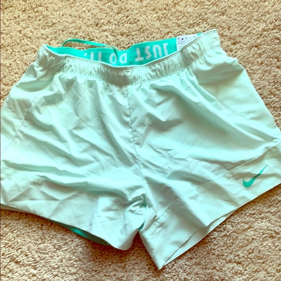 Nike athletic shorts - Picture 1 of 3